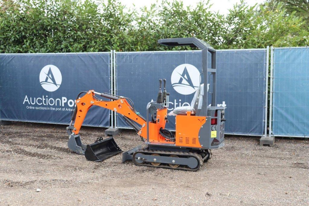 Mini excavator Nycheki E-10 PRO Diesel