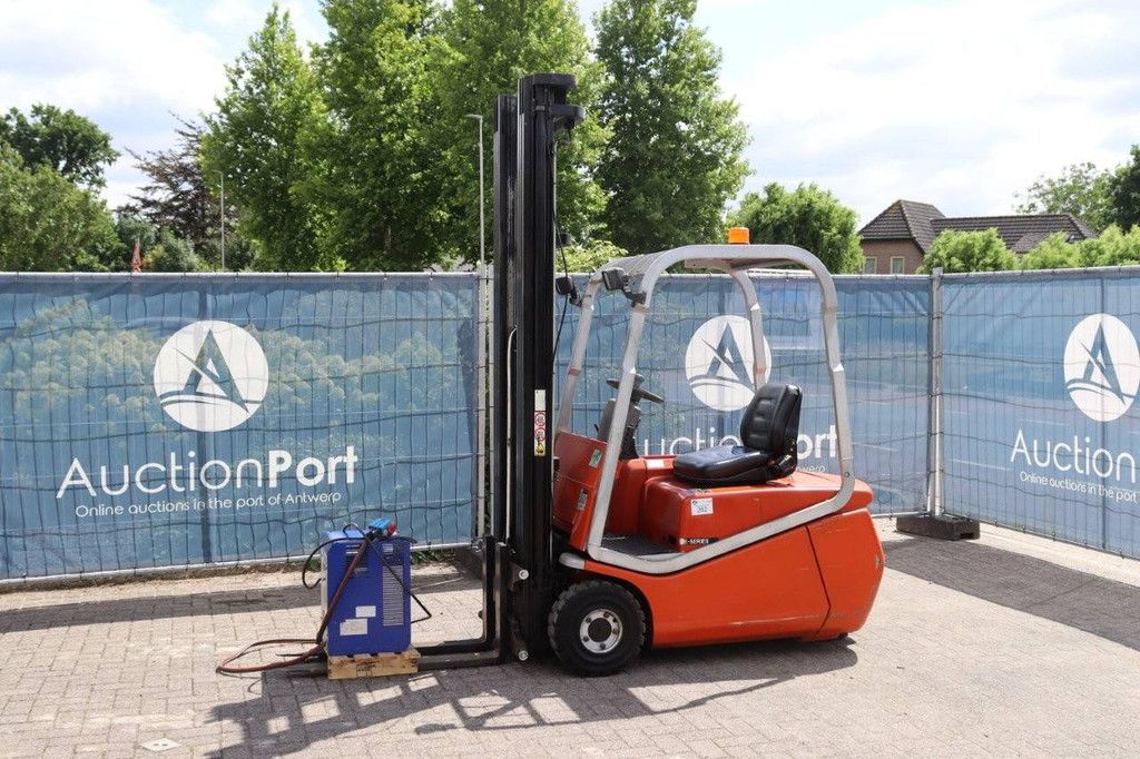 Heftruck BT CBE 15T Elektrisch 1500kg 2005