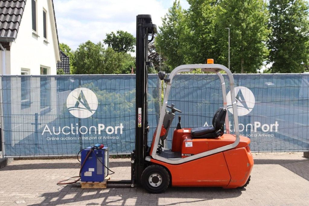 Heftruck BT CBE 15T Elektrisch 1500kg 2005