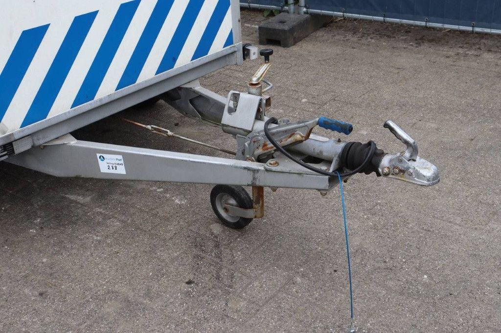 Geschlossener Anhänger Hapert K2000 14 1999 mit Lamers Odyssey 3100 Hochdruckreiniger