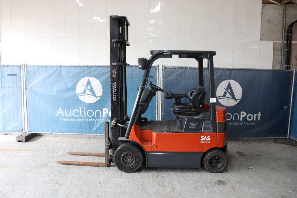Forklift Toyota 7FBMF25 Electric 2500kg