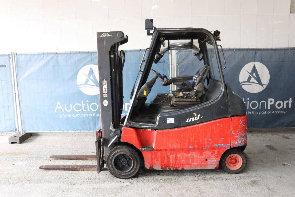 Heftruck Linde E30/02/600 Elektrisch 3000kg