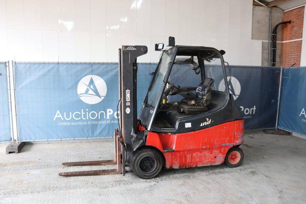 Heftruck Linde E30/02/600 Elektrisch 3000kg