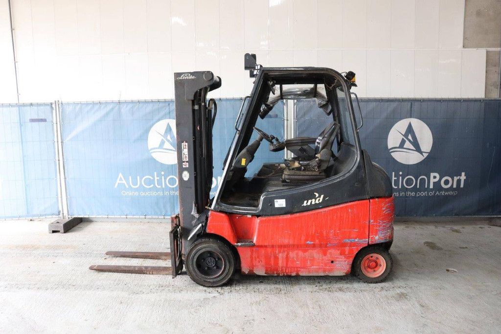 Heftruck Linde E30/02/600 Elektrisch 3000kg