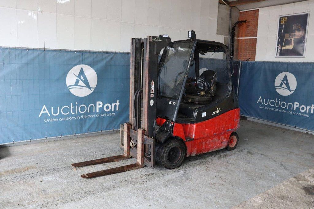 Heftruck Linde E30/02/600 Elektrisch 3000kg