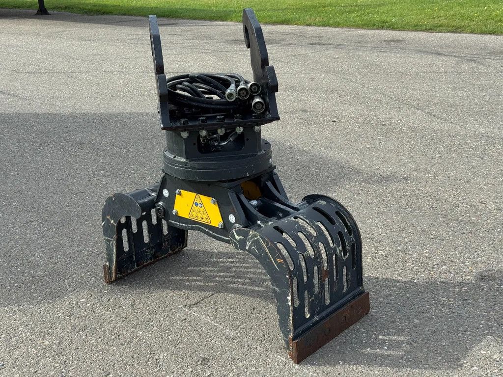 Mustang GRP 150 Roterende Sorteergrijper CW 10