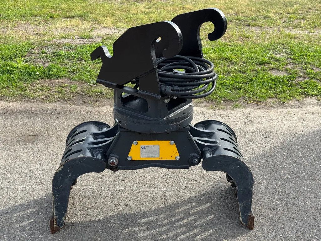 Mustang GRP 150 Roterende Sorteergrijper CW 10