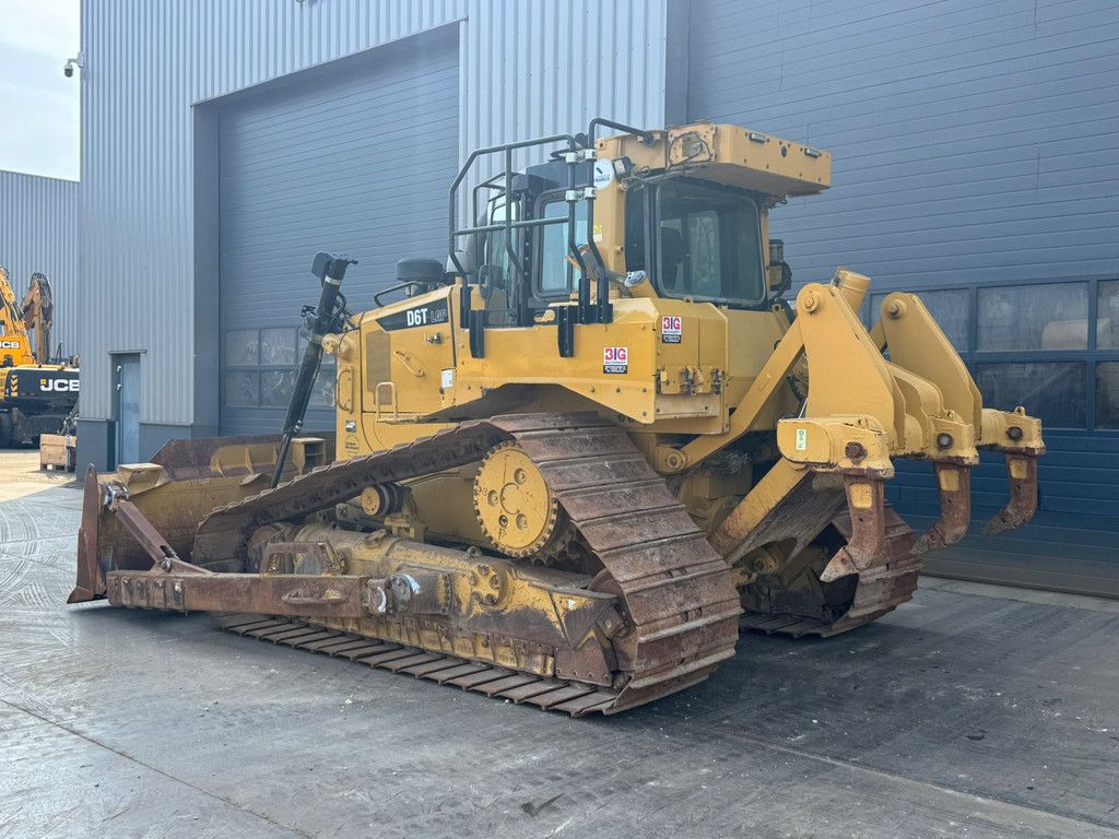 Caterpillar D6T LGP