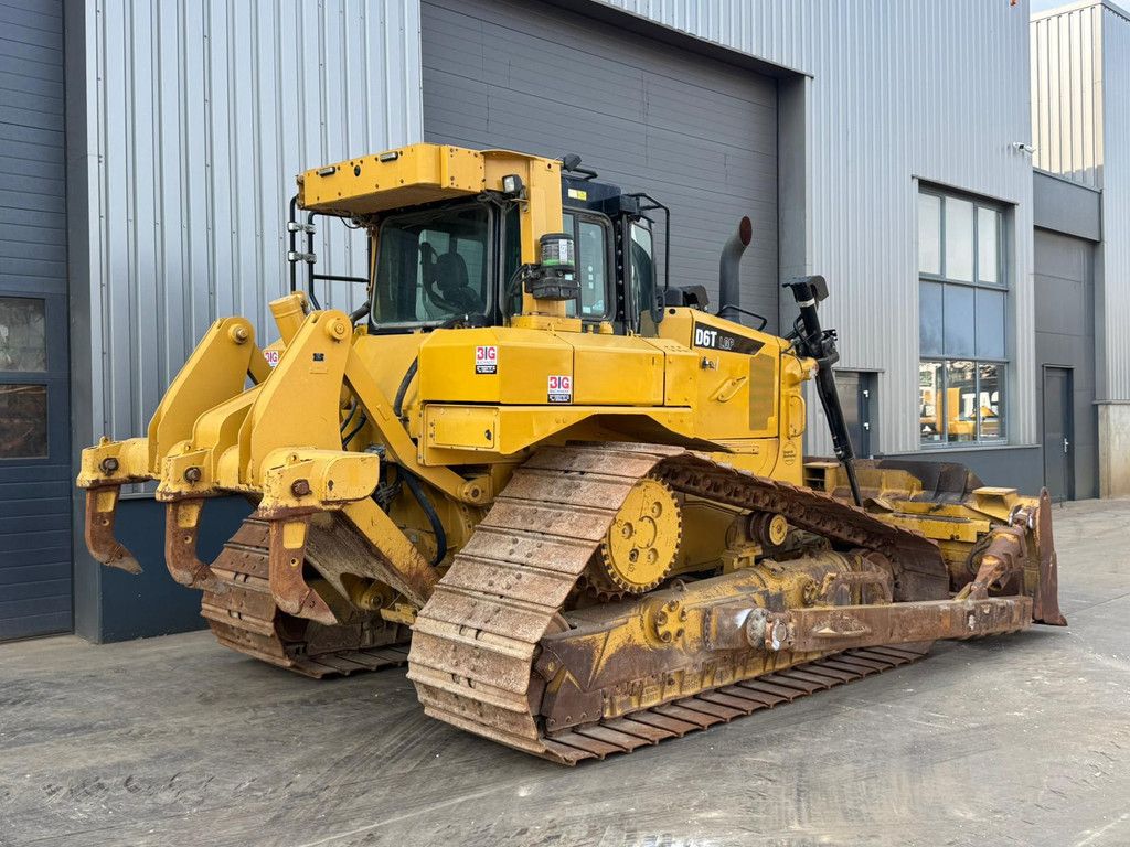 Caterpillar D6T LGP