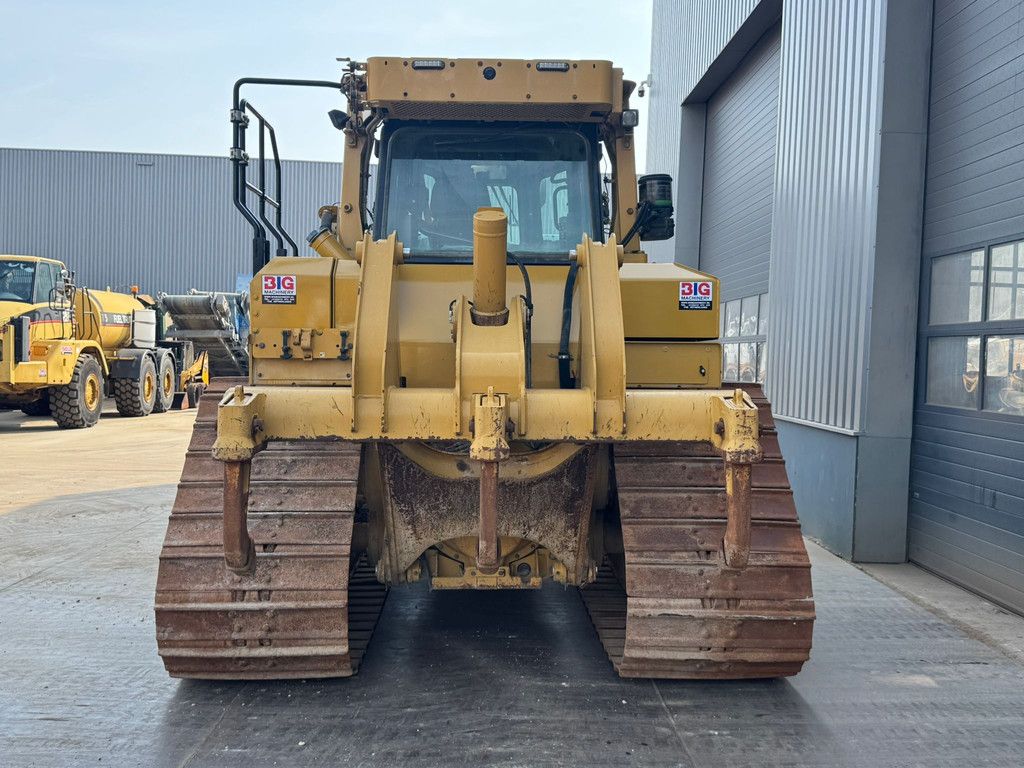 Caterpillar D6T LGP