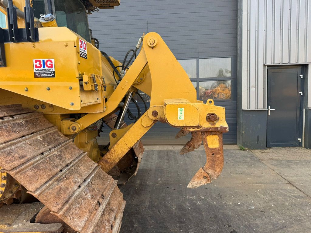 Caterpillar D6T LGP