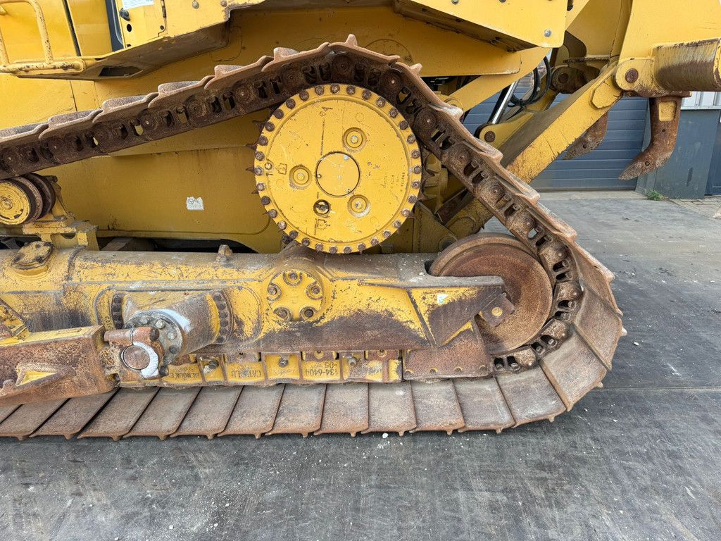 Caterpillar D6T LGP