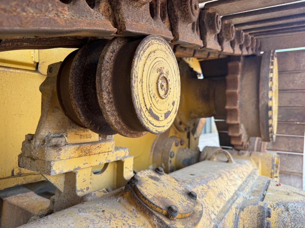 Caterpillar D6T LGP