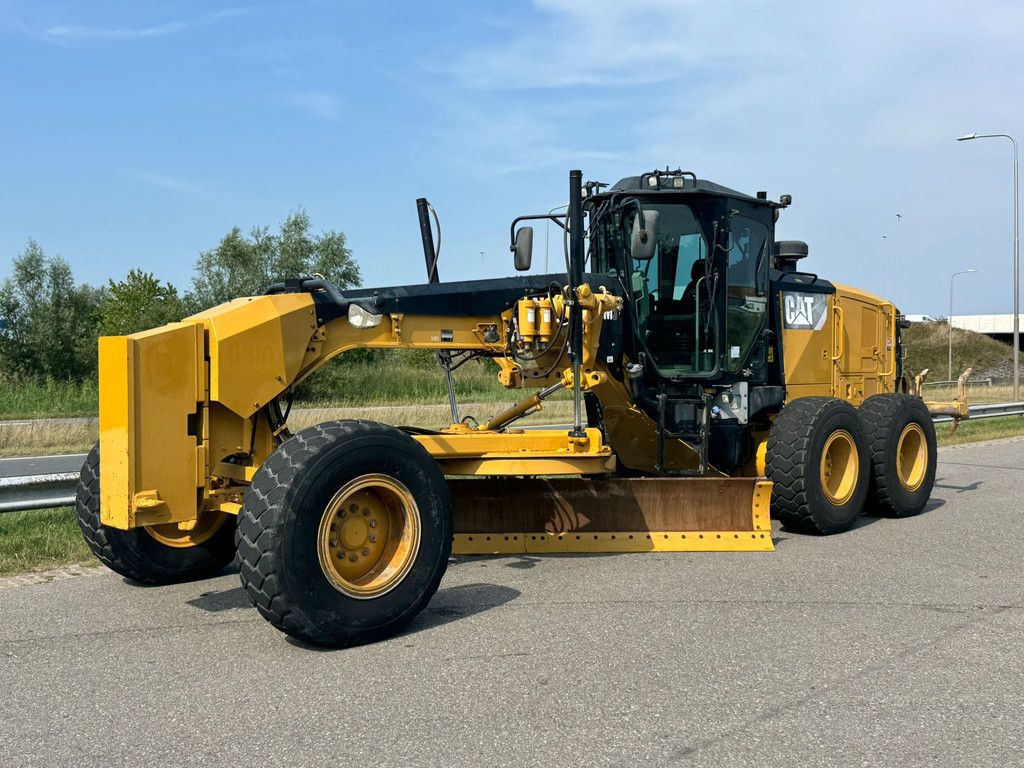 Caterpillar 140M3