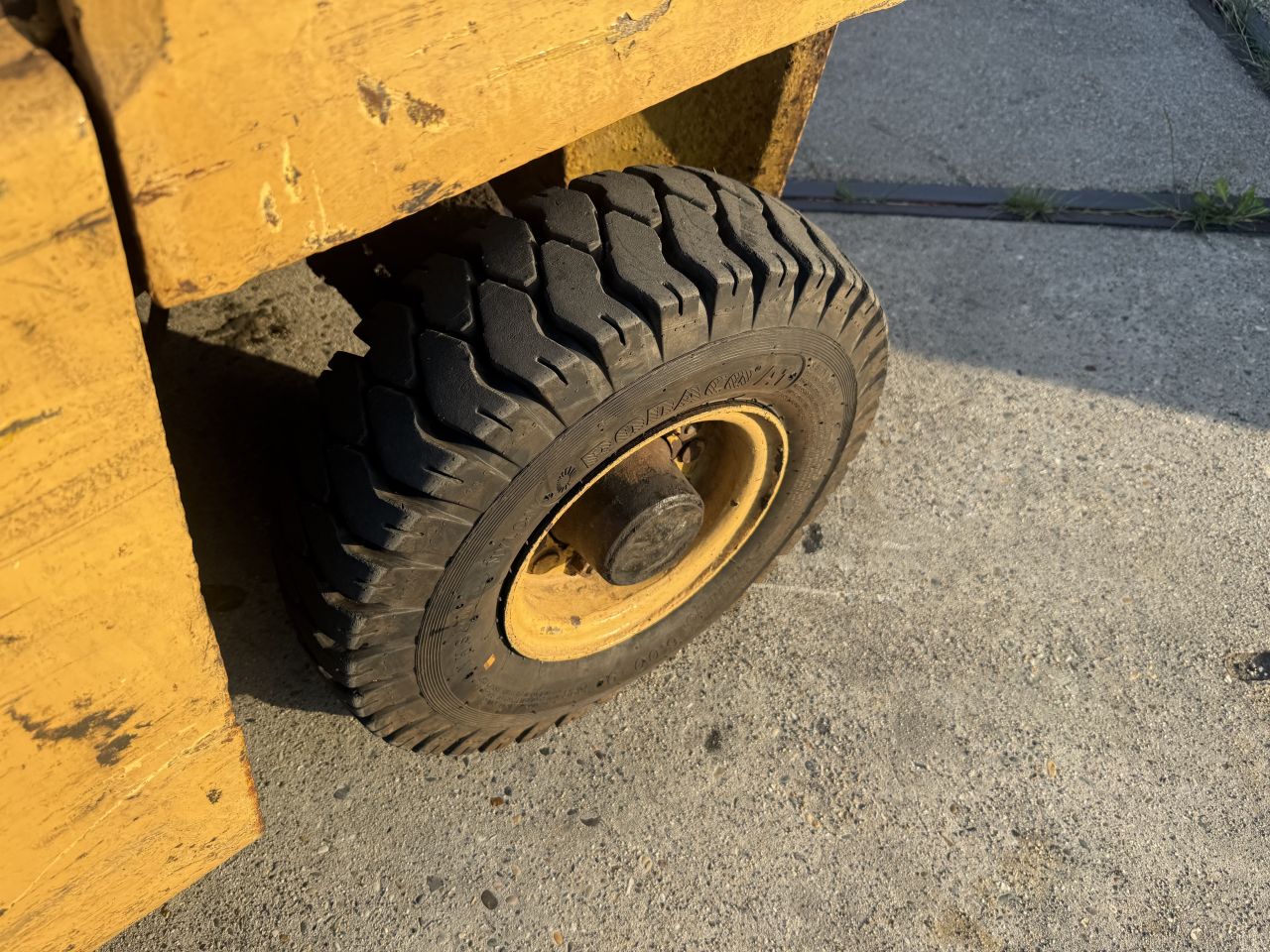 Hyster 2000KG LPG heftruck 3.3M luchtbanden automaat verlichting