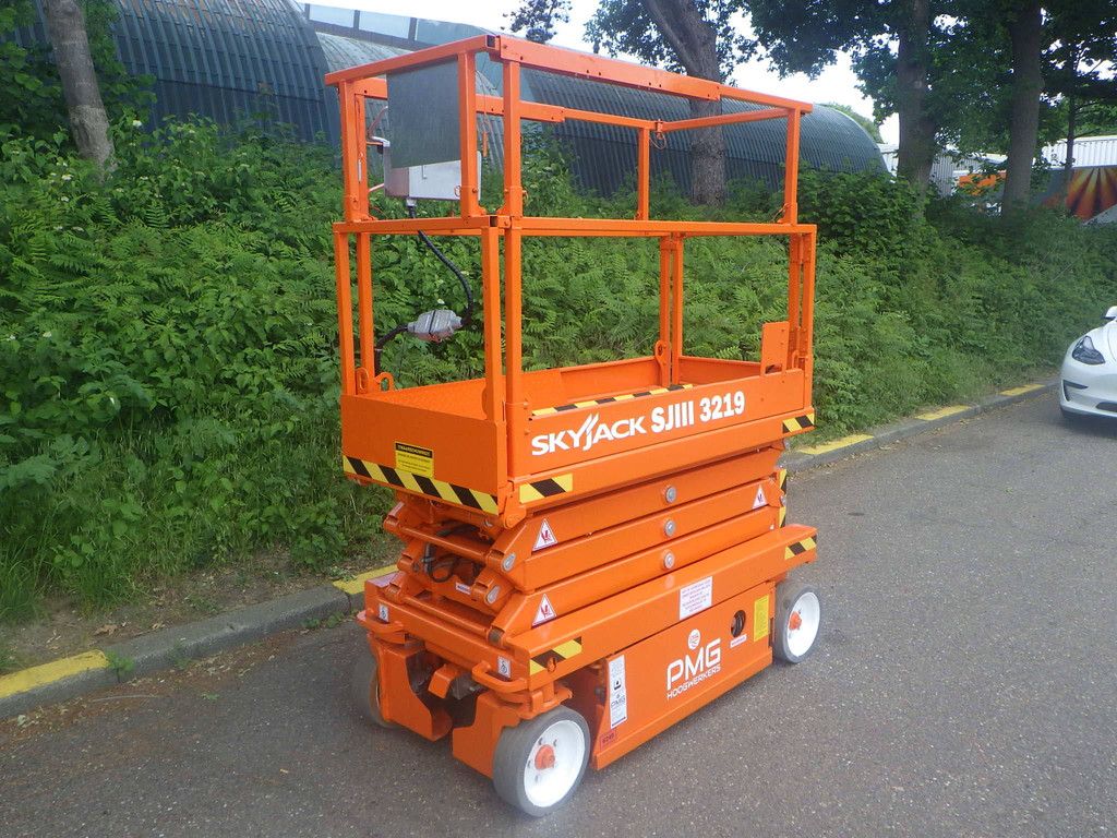 Scissor Lift Skyjack SJ3219 Electric 7.81m 2012