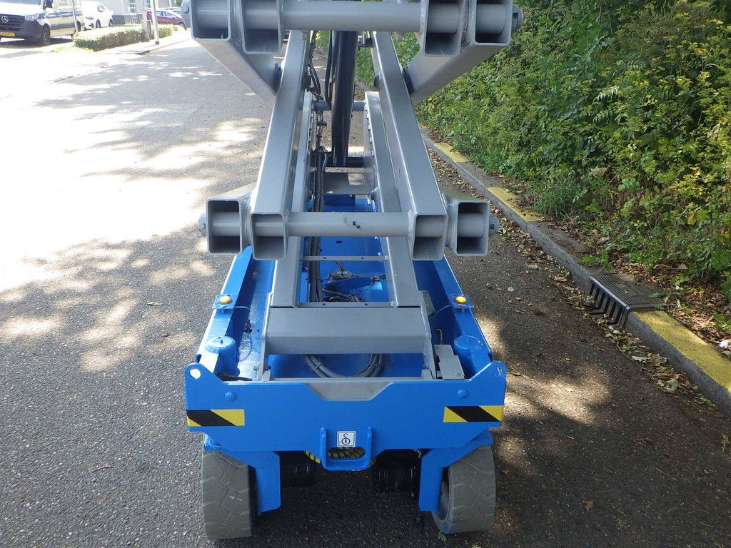JLG 2032ES Electric Scissor Lift 8.10m 2020