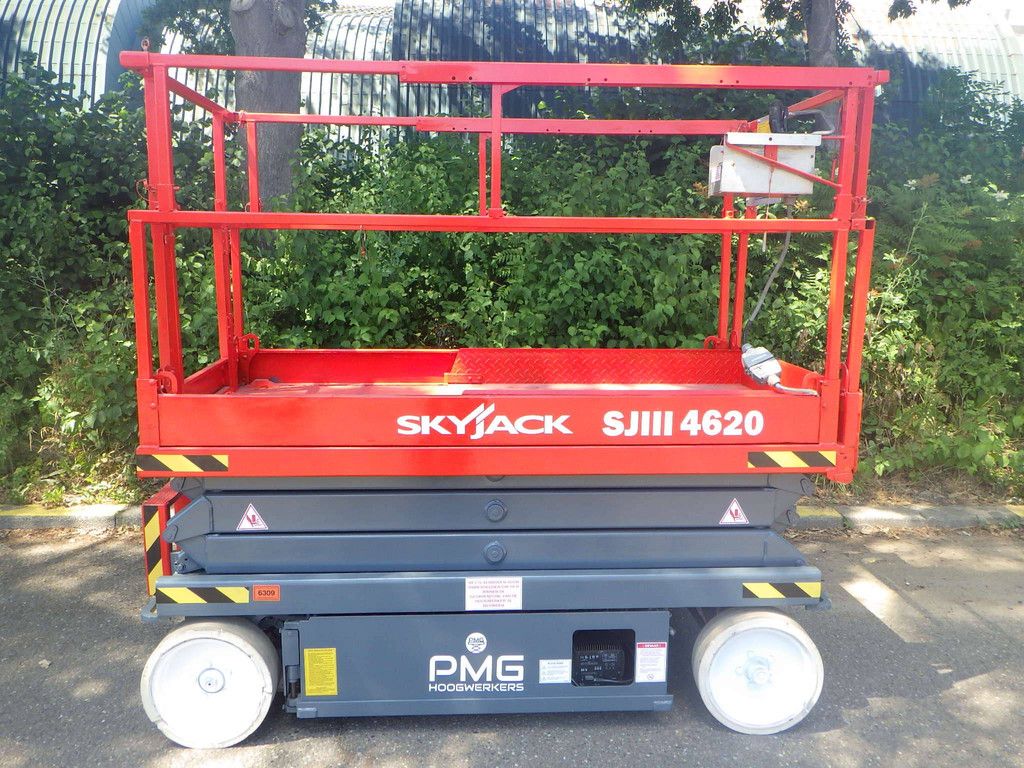 Scissor lift Skyjack SJ4620 Electric 7.90m 2008