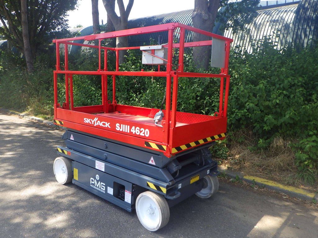 Scissor lift Skyjack SJ4620 Electric 7.90m 2008