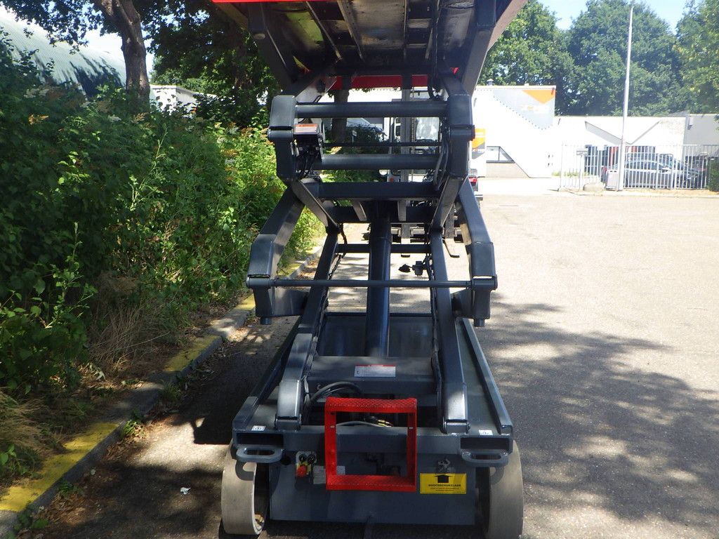 Scissor lift Skyjack SJ4620 Electric 7.90m 2008