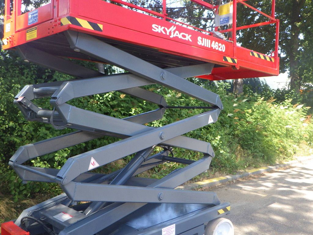 Scissor lift Skyjack SJ4620 Electric 7.90m 2008