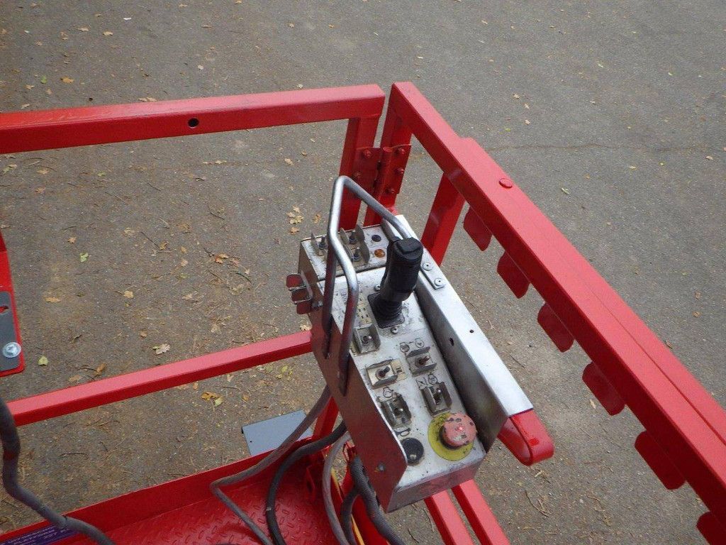 Scissor lift Skyjack SJ6832RT Diesel 11.75m 2017
