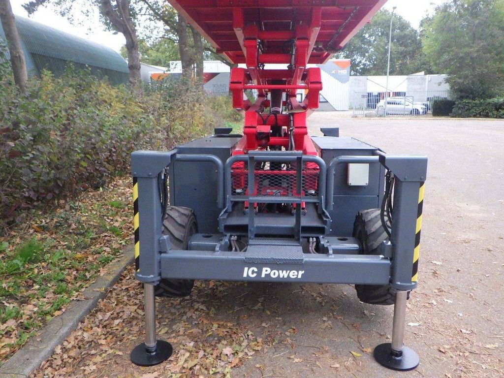 Scissor lift Skyjack SJ6832RT Diesel 11.75m 2017