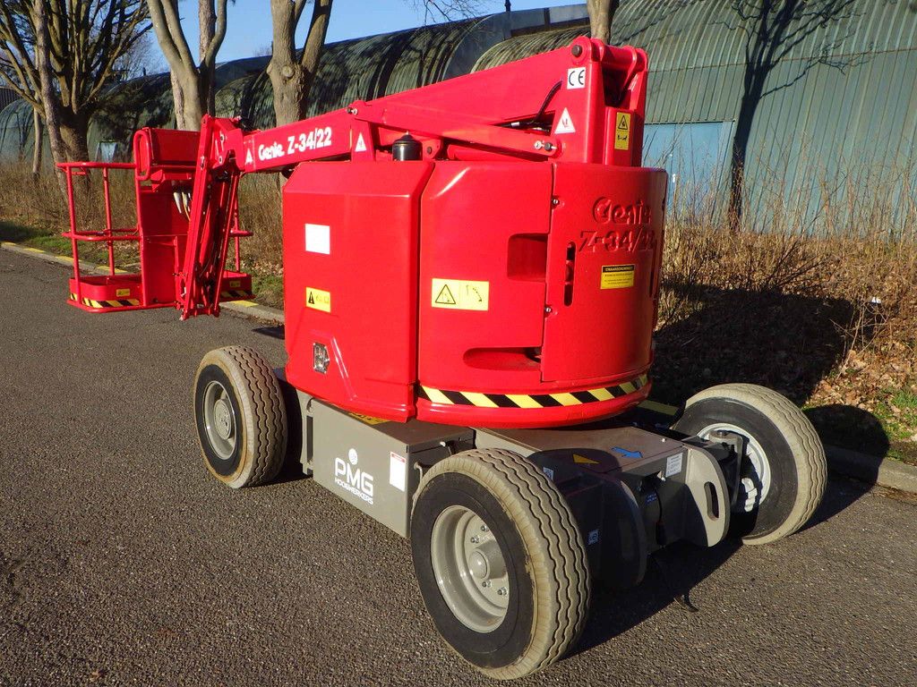 Kniktelescoophoogwerker Genie Z-34/22BE Bi-energy 12.52m 2014