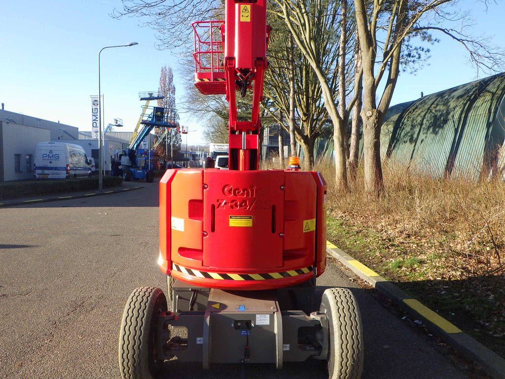 Kniktelescoophoogwerker Genie Z-34/22BE Bi-energy 12.52m 2014
