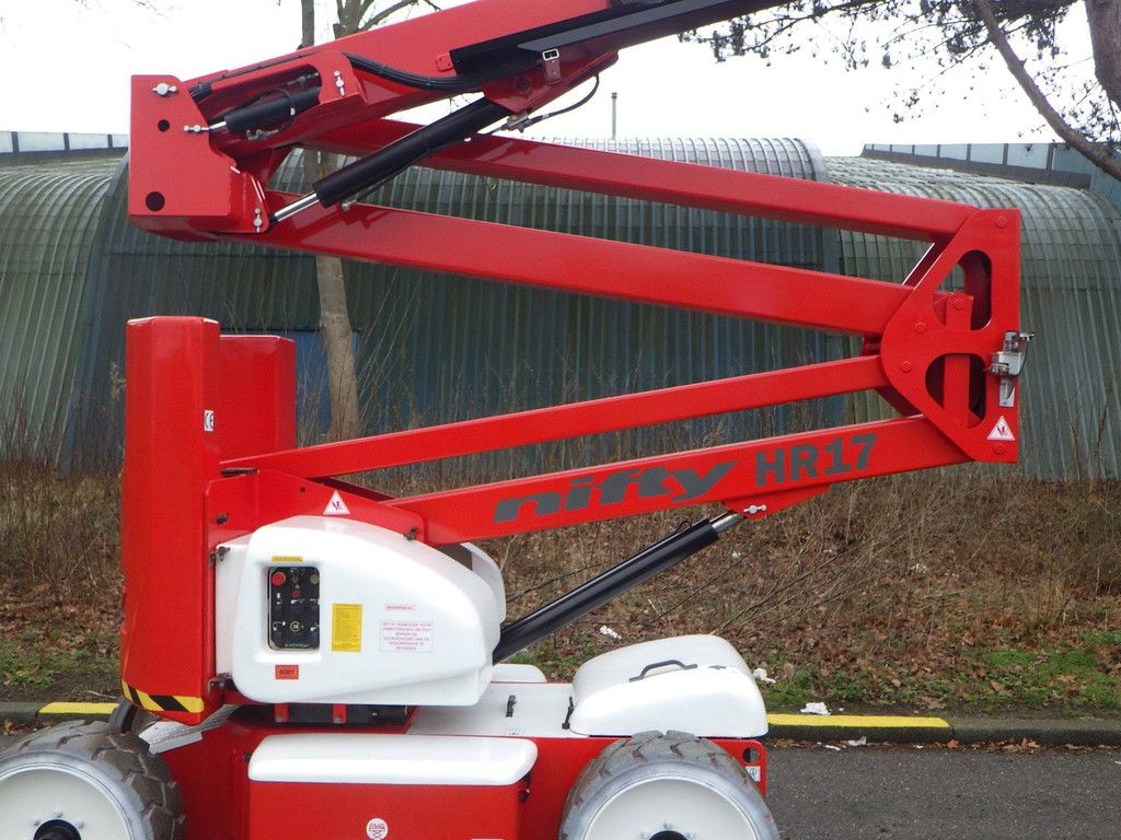Niftylift HR17NE 17m articulated boom lift 2010