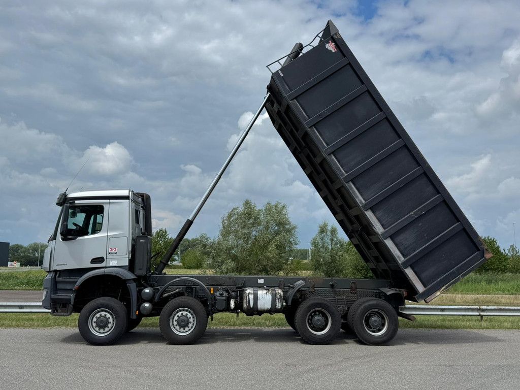 MercedesBenz Arocs 4848 8x8 tipper