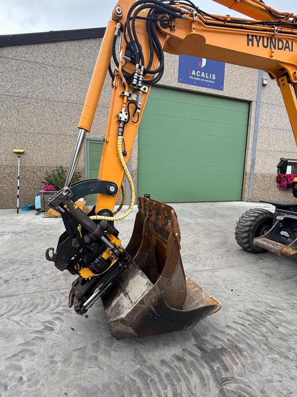 Hyundai R55W-9A