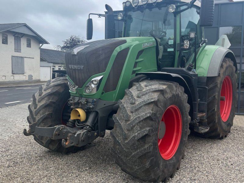 Fendt 828 Vario S4 Profi Plus