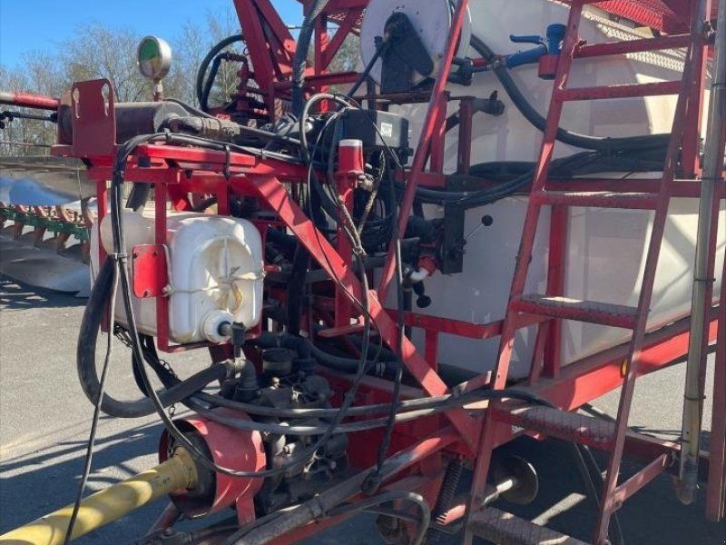 4200 LTR