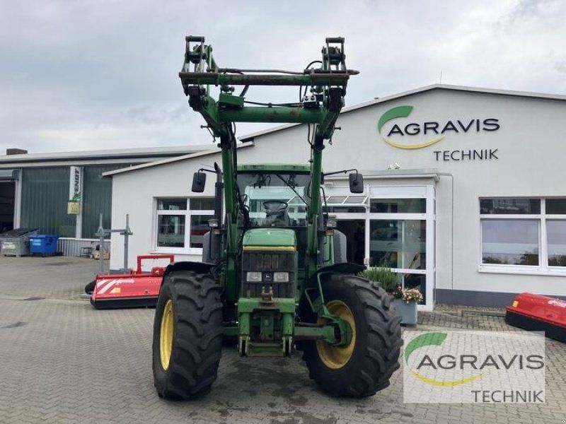 John Deere 6800
