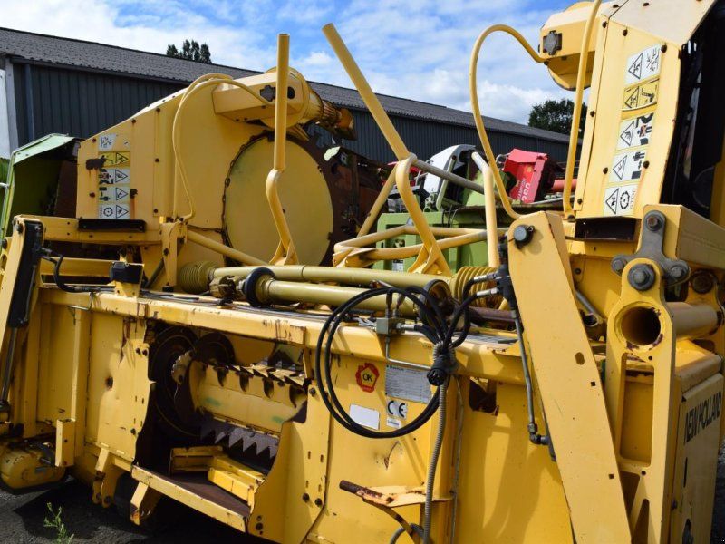 New Holland RI 600 *Maisgebiss*