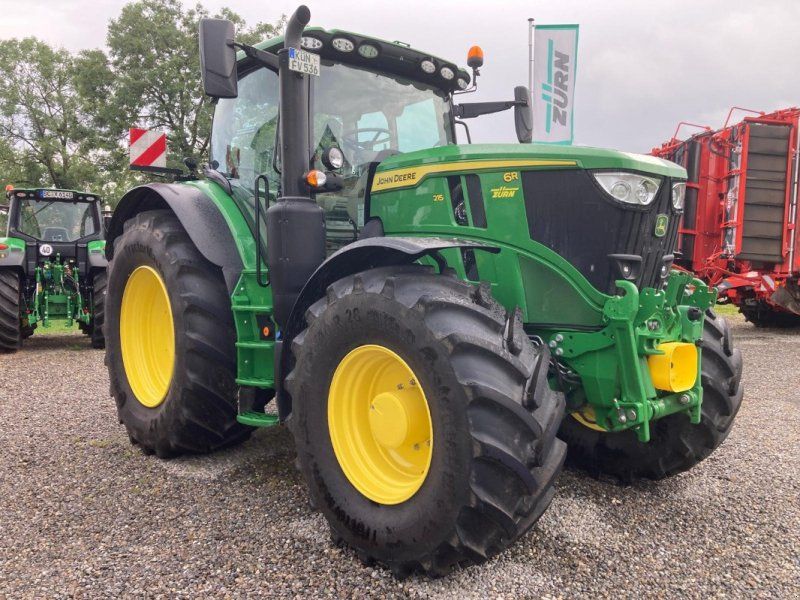 John Deere 6R215