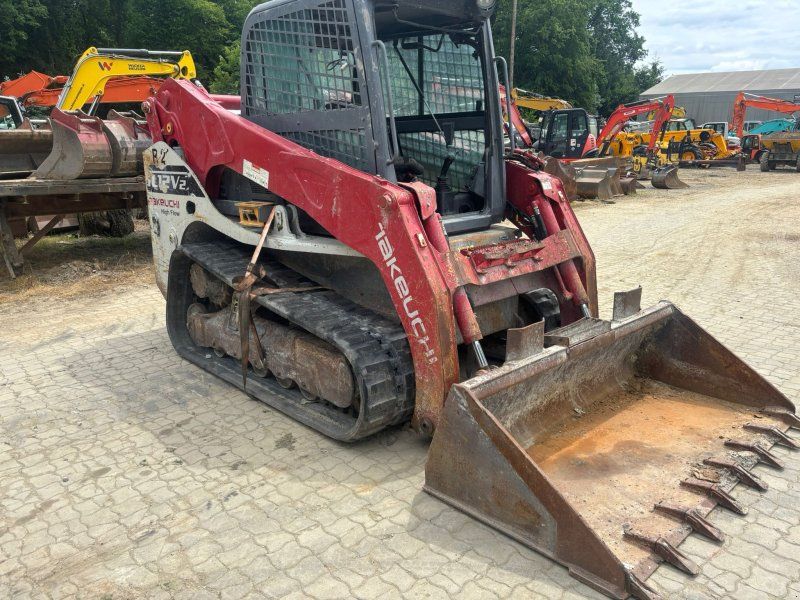 Takeuchi TL 12 V-2 Motor defekt