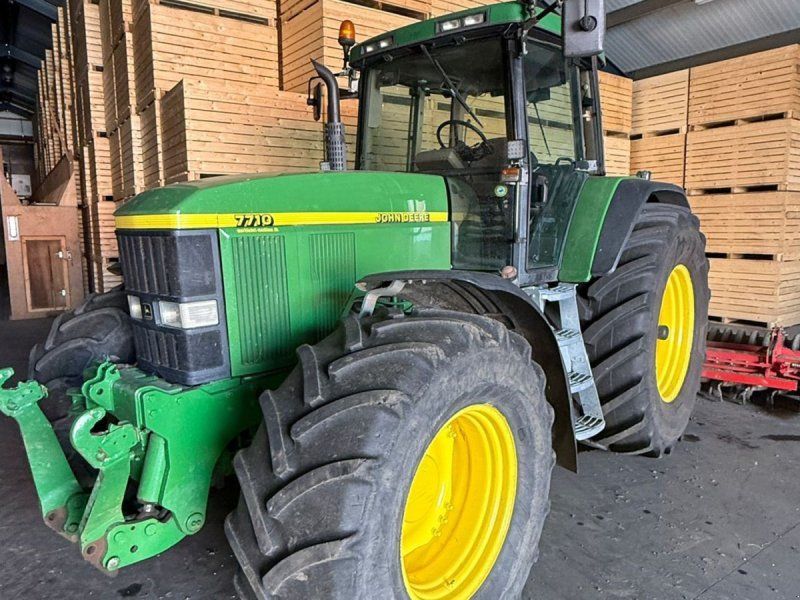 John Deere 7710 Auto Quad