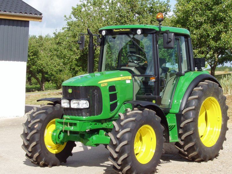 John Deere 6230