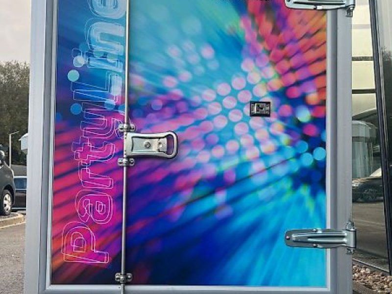 Humbaur HK 132513-15P Koffer Partyliner.