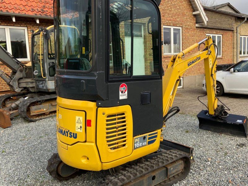 Komatsu PC16R-3HS