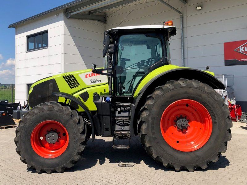 Claas Axion 830 CIS+