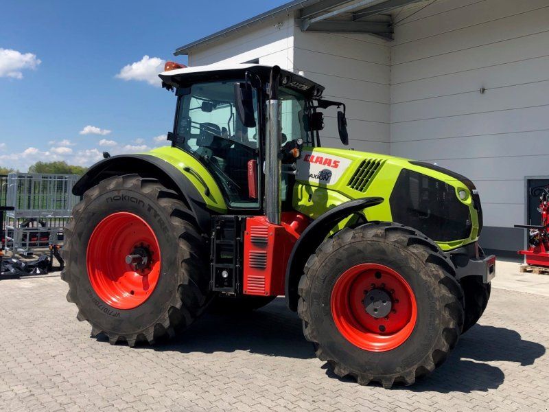 Claas Axion 830 CIS+