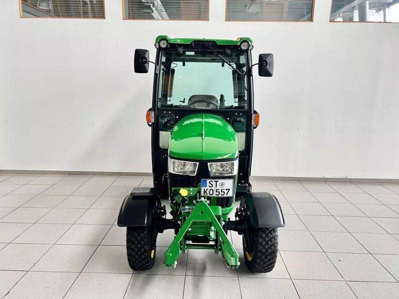 John Deere 2038R