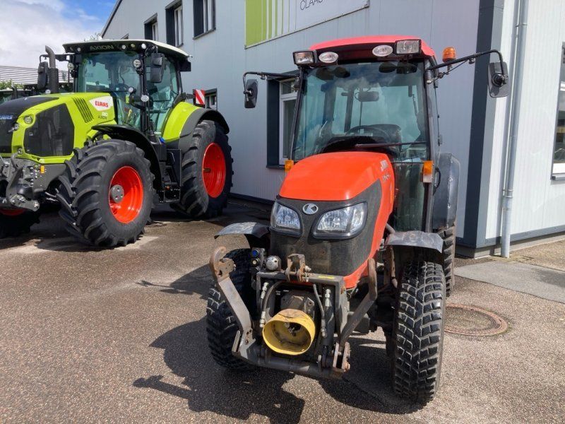 Kubota M7040