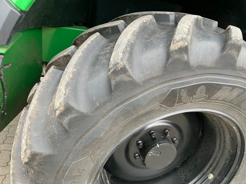 John Deere 9700i