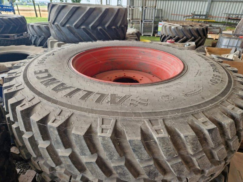 Alliance 650/85R38