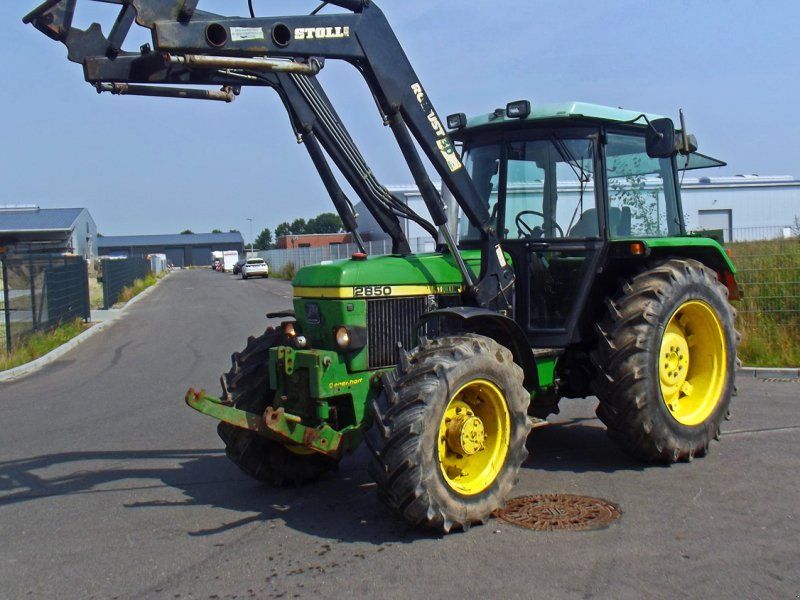 John Deere 2850 Frontlader+Druckluft+Frontzapfwelle
