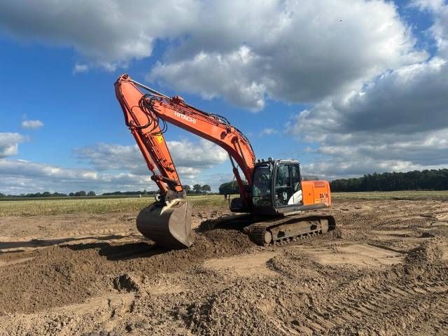 Hitachi ZX 210 LC-5B